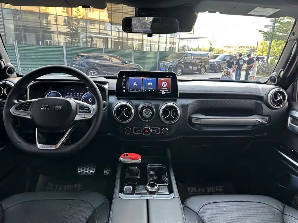 BAIC ORV Beijing Offroad BJ40 2023 2.0T Auto 4WD Urban Hunter Knight Edition фото 12