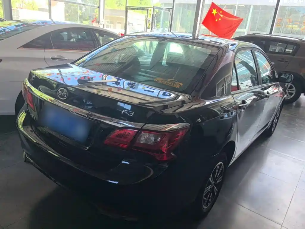 Фото 7 - BYD F3