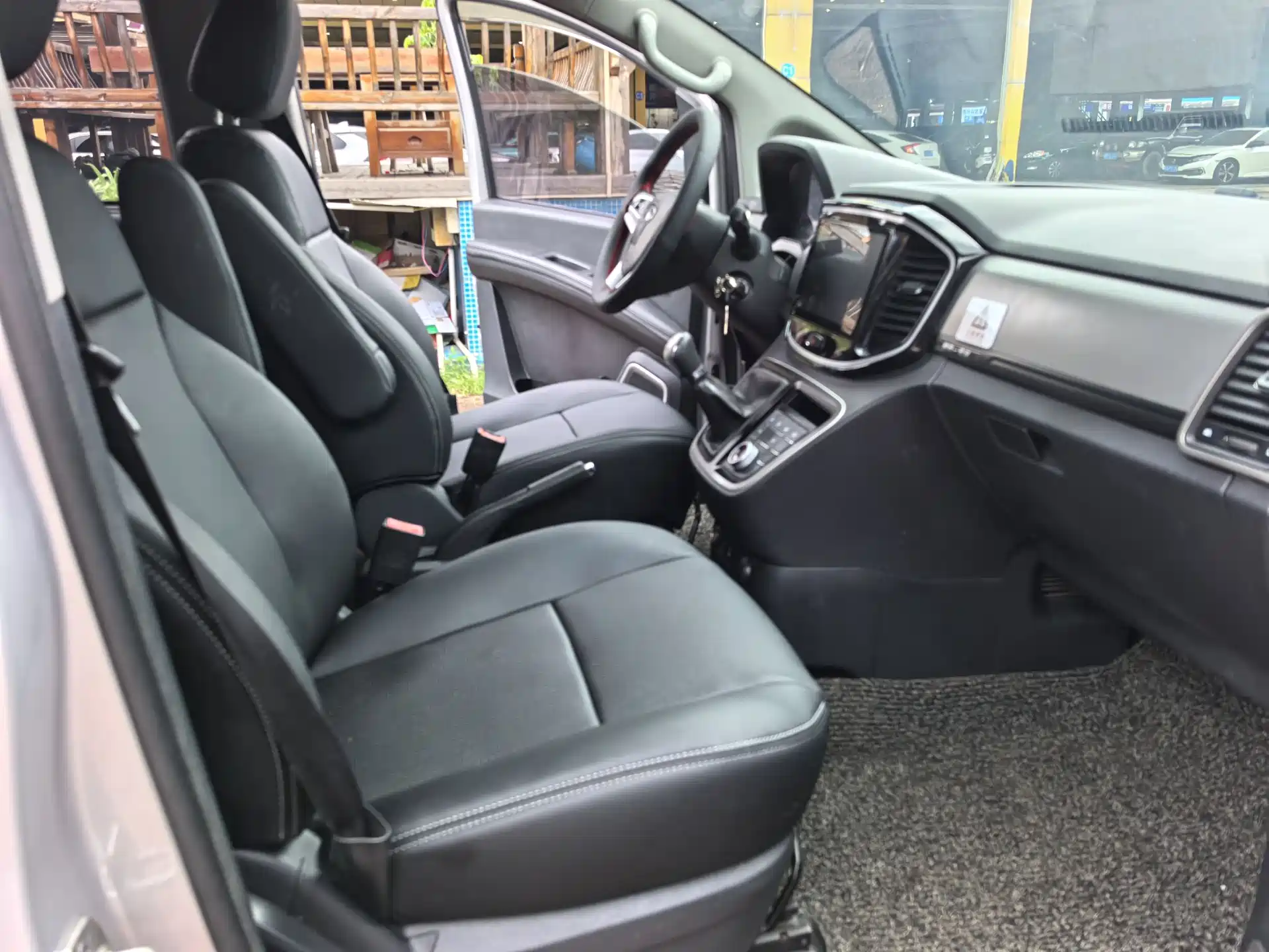 Фото 6 - JAC Refine M4