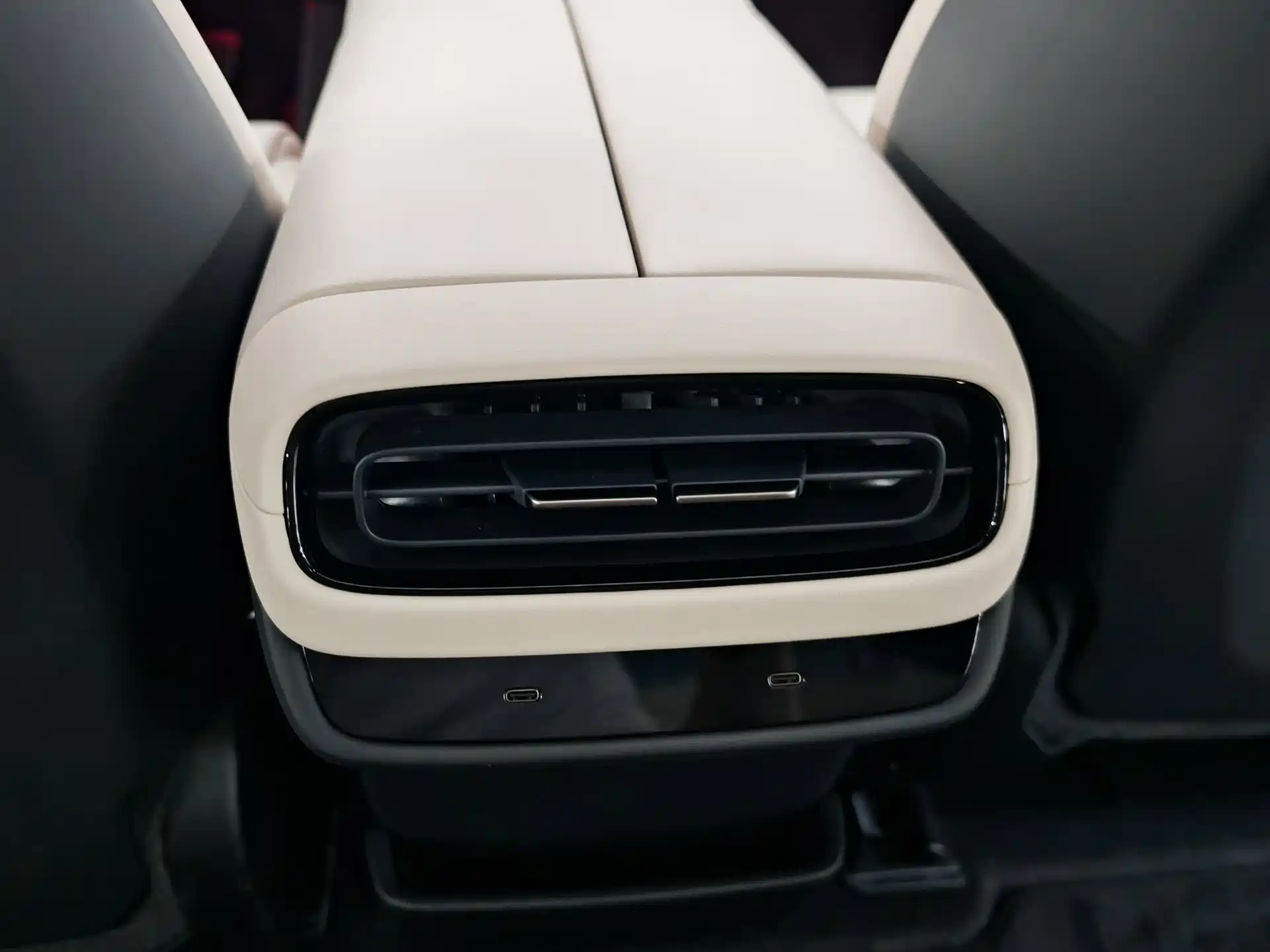 Фото 5 - Xiaomi SU7