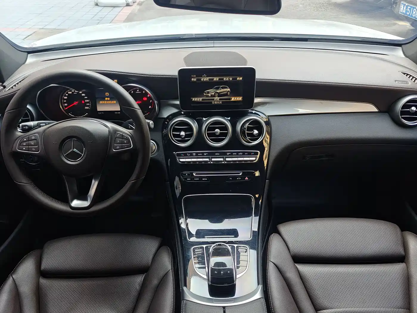Mercedes-Benz GLC 2018 Facelift GLC 200 4MATIC фото 13