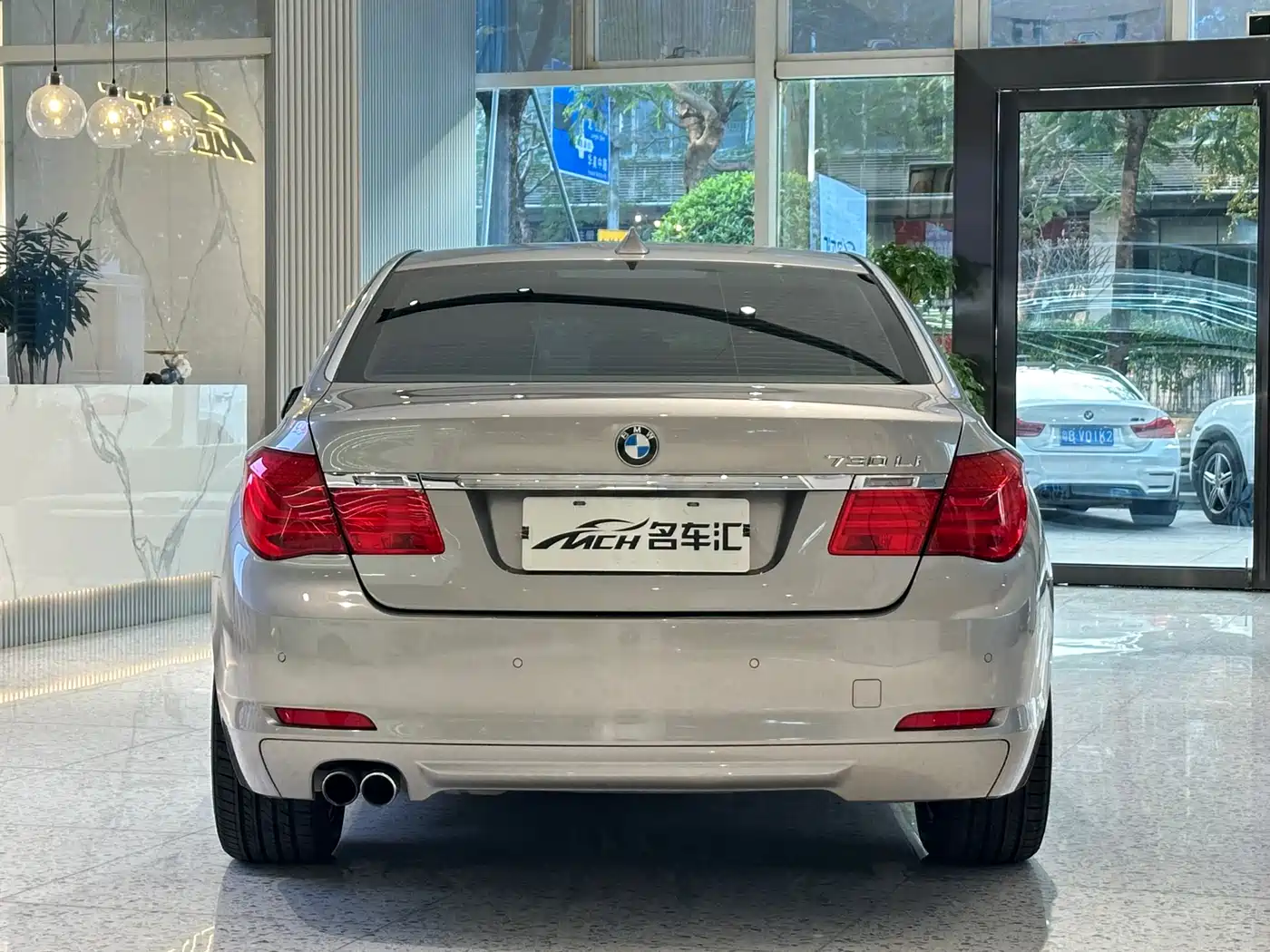 BMW 7 Series 2011 730Li Elegance фото 4