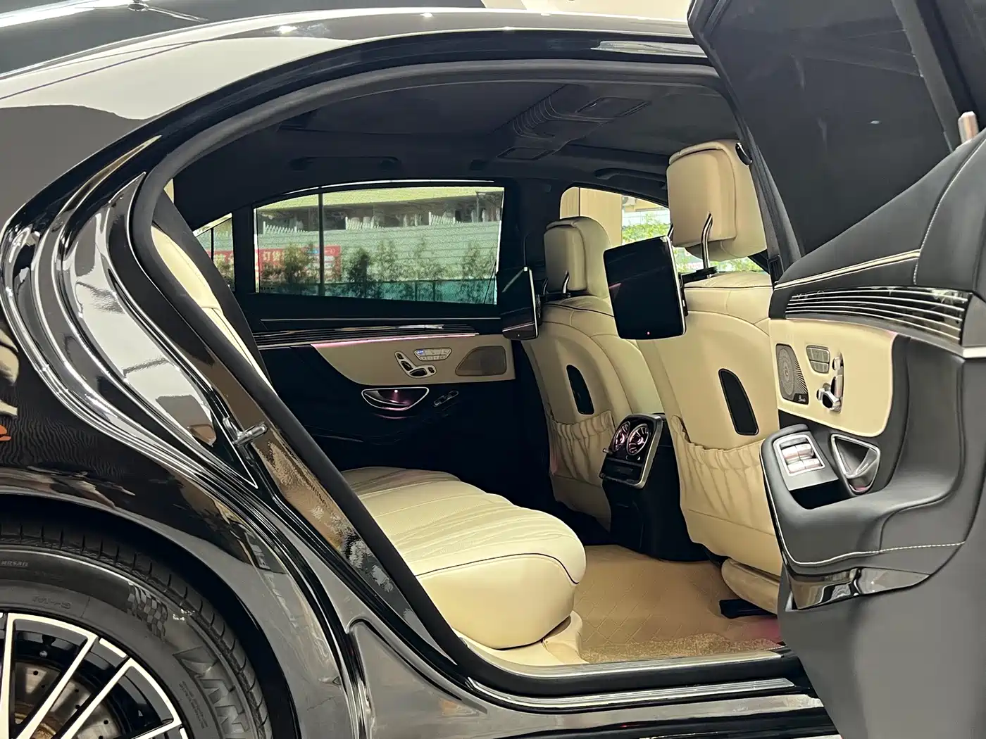 Mercedes-Benz S-Class 2011 2010 Model S 400 L HYBRID