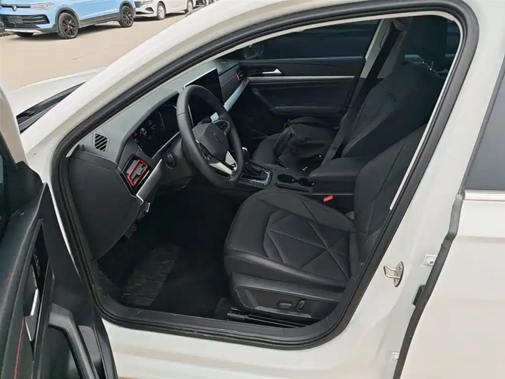 Volkswagen Lavida 2024 Model 300TSI DSG Starlight Leading Edition фото 15