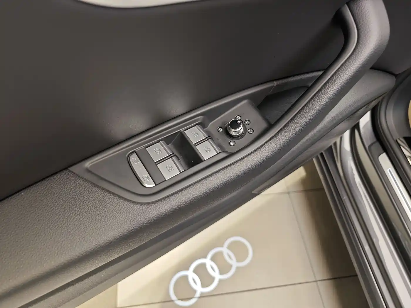 Audi A4L 2023 40 TFSI Fashion Dynamic фото 10