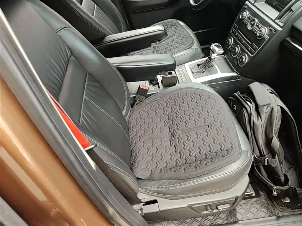 Land Rover Freelander 2 2015 2.0T Si4 HSE Luxury Collector's Edition фото 25