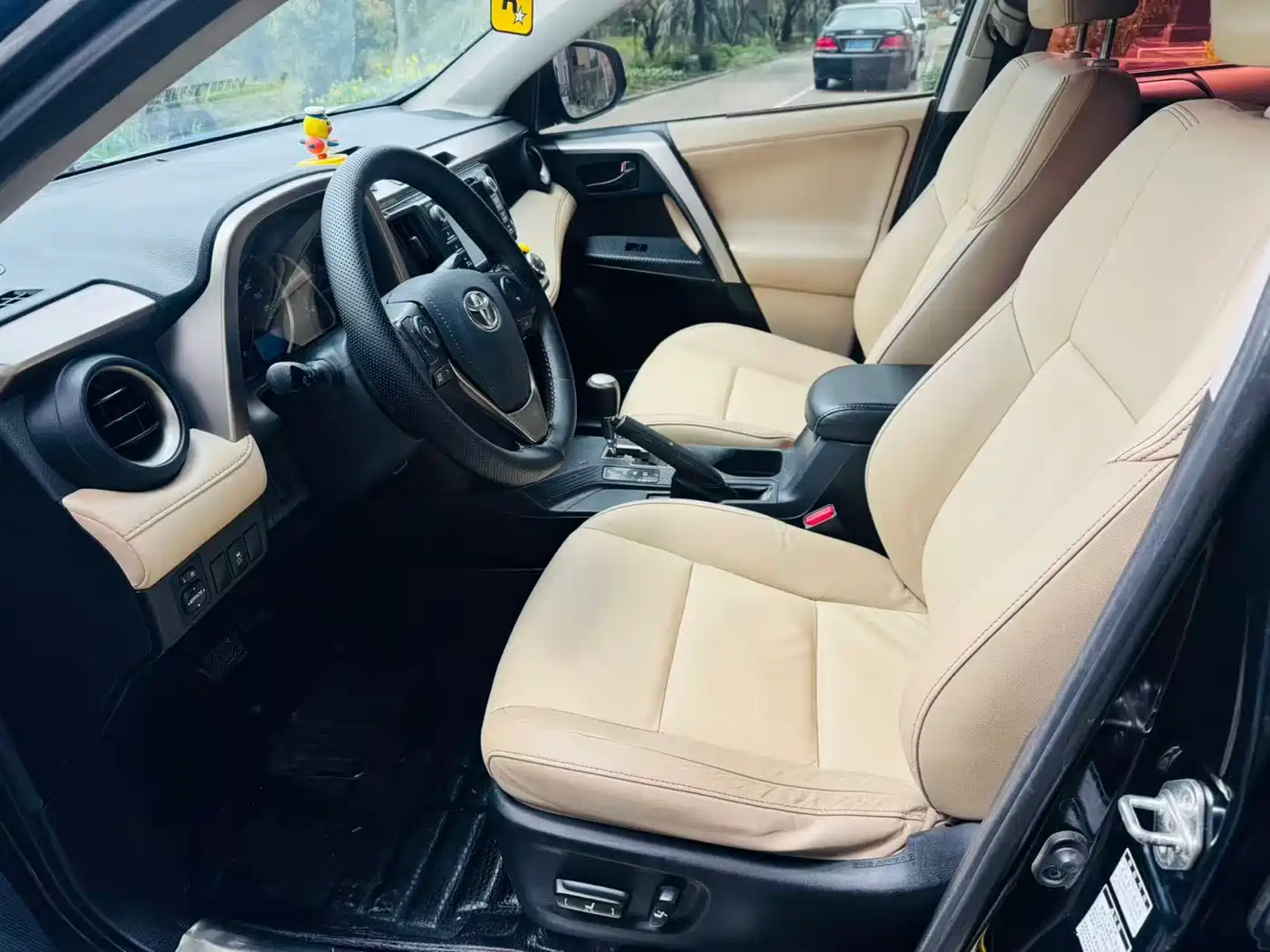 Toyota RAV4 Rongfang 2013 2.5L Auto 4WD Elite фото 6