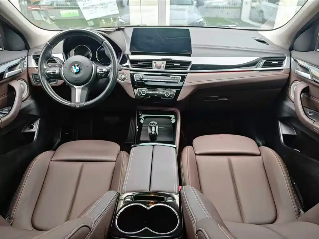 BMW X2 2023 sDrive25i M Sport Shadow Edition фото 11