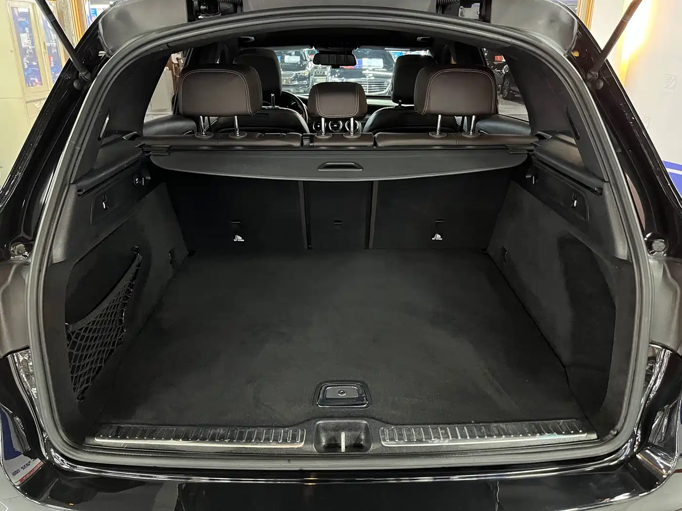 Mercedes-Benz GLC 2017 GLC 300 4MATIC Dynamic фото 9