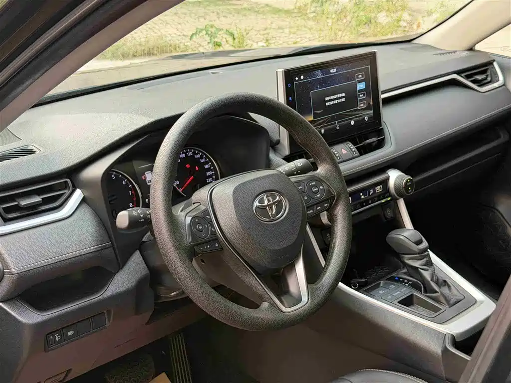 Toyota Wildlander 2020 2.0L CVT 2WD Luxury Edition фото 9