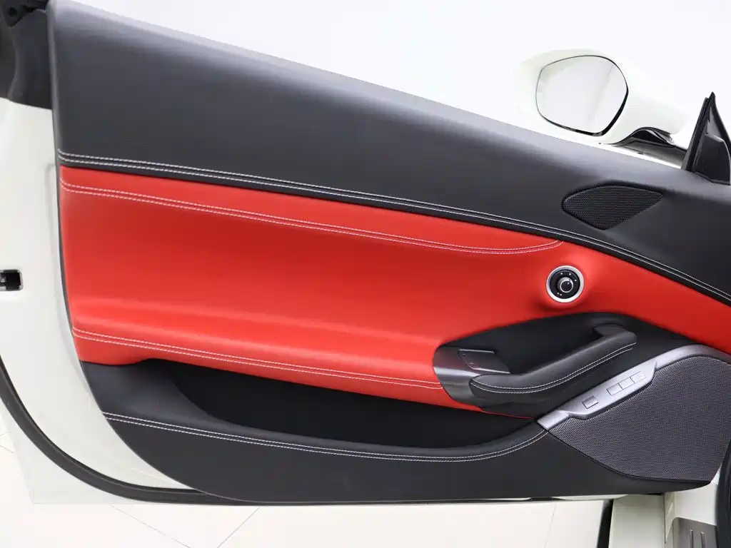 Ferrari Portofino 2019 2018 Model 3.9T