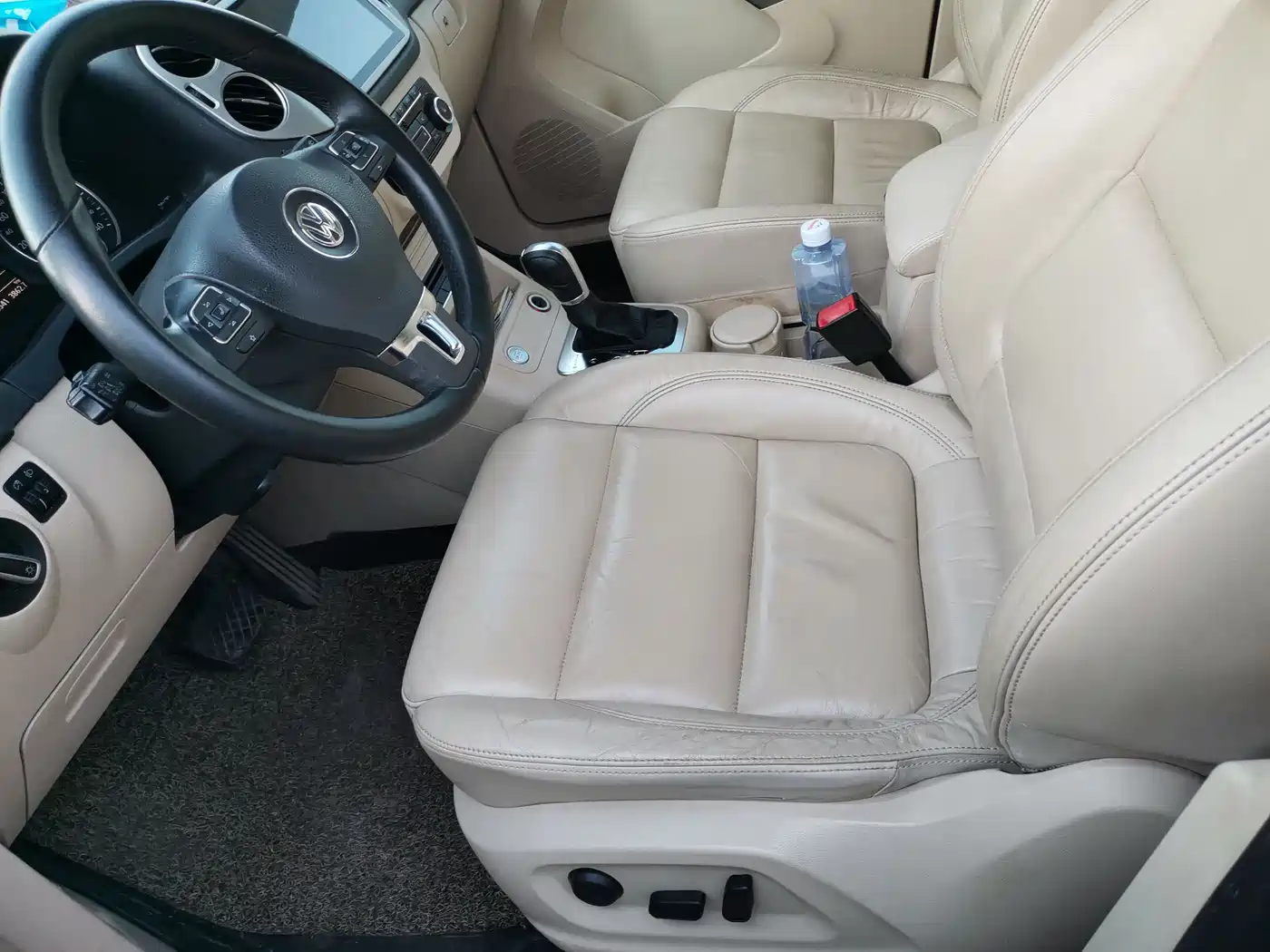Volkswagen Tiguan 2013 2.0TSI Automatic AWD Flagship Edition фото 3
