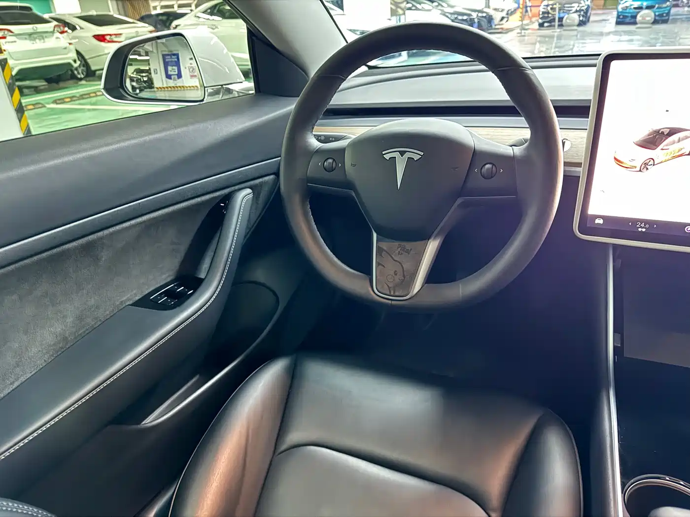 TESLA MODEL 3