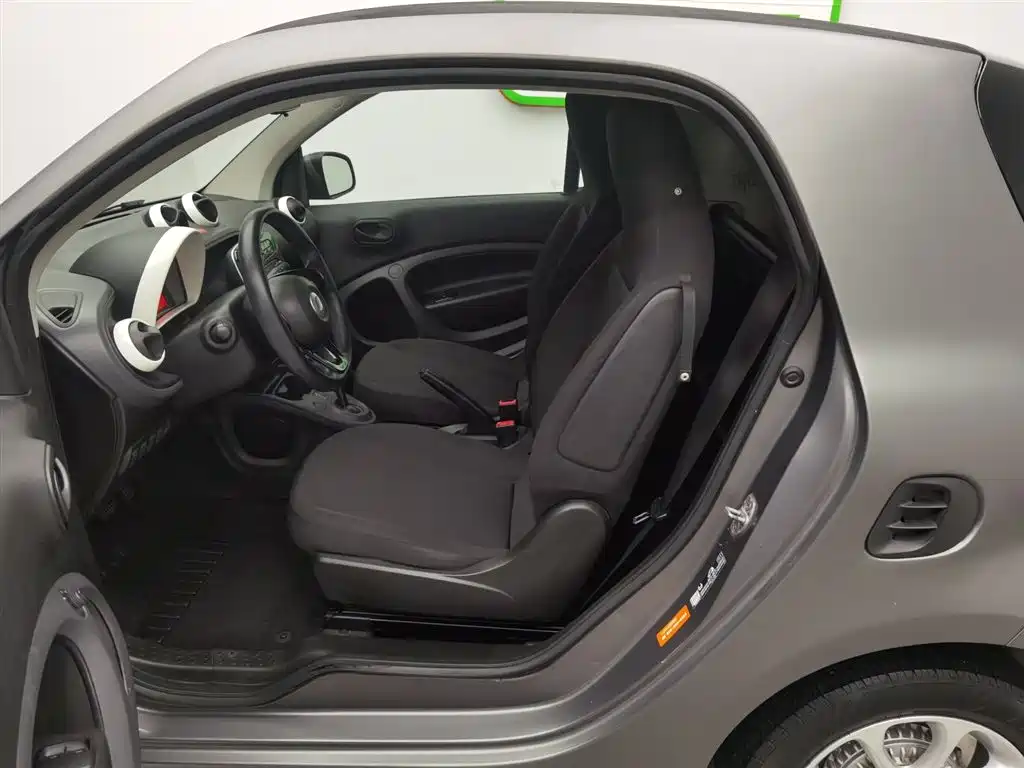 smart fortwo 2018 1.0L 52kW Hardtop Agile Edition China V фото 10
