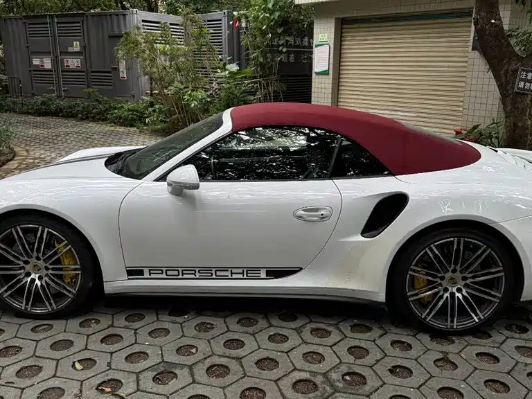 Фото 2 - Porsche 911