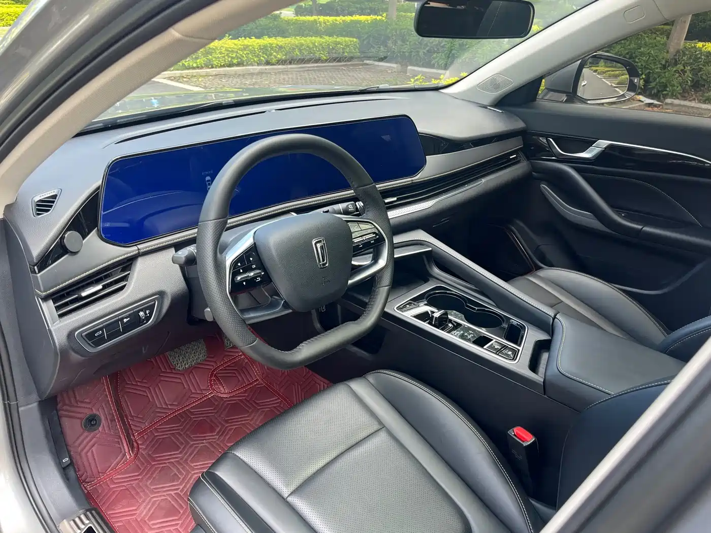 Besturn B70 2025 2025 Dragon Glory Edition 1.5T Deluxe