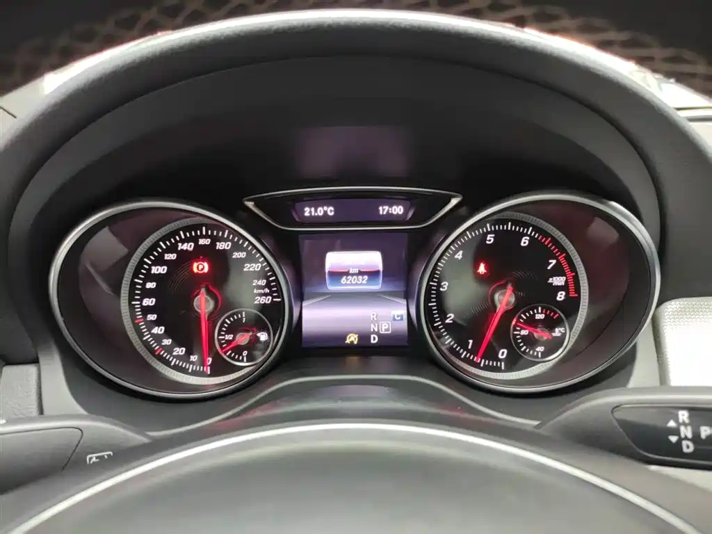 Mercedes-Benz CLA (Import) 2017 CLA 200 Dynamic фото 12