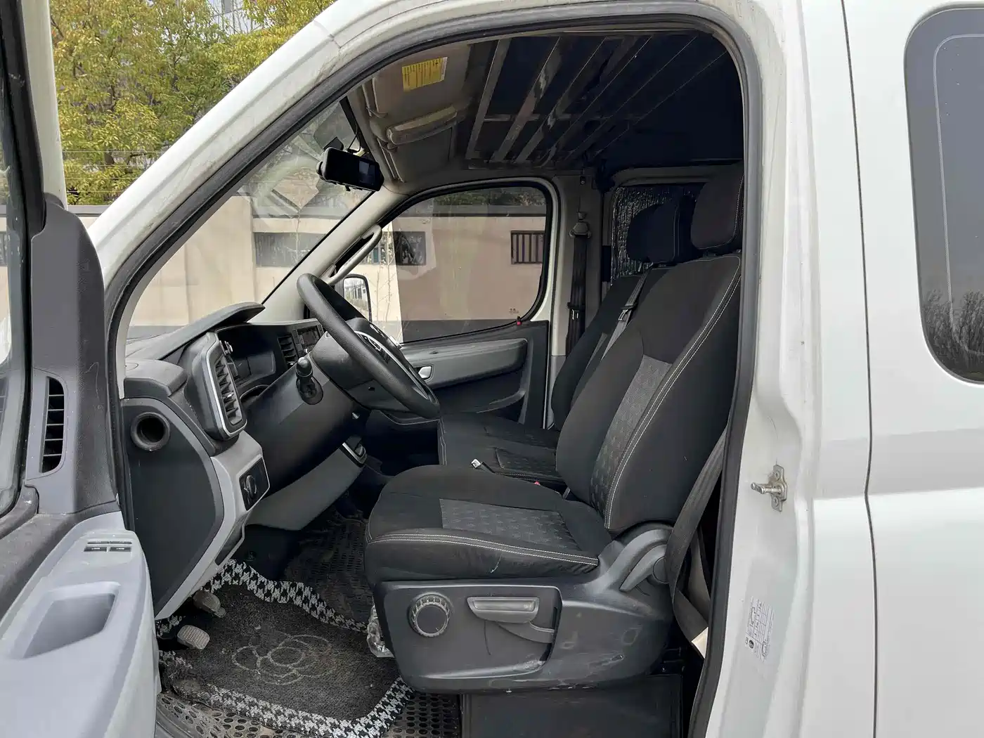 SAIC MAXUS XINTU V80