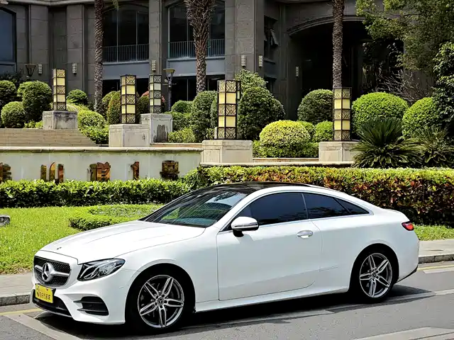 MERCEDES-BENZ E CLASS