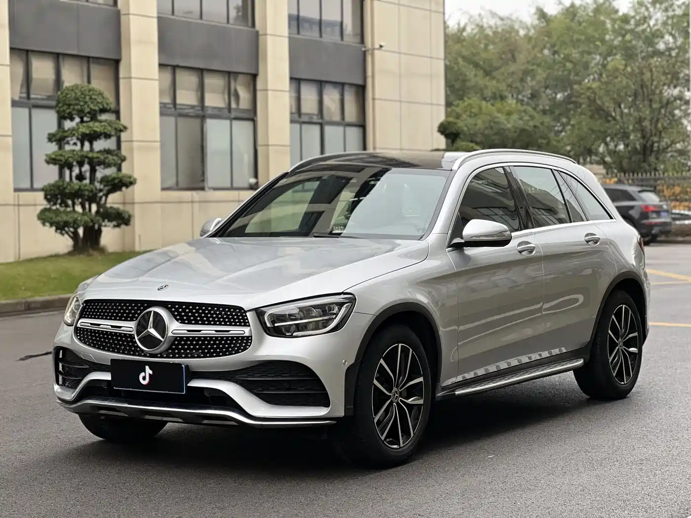 Mercedes-Benz GLC 2020 Facelift GLC 300 L 4MATIC Dynamic