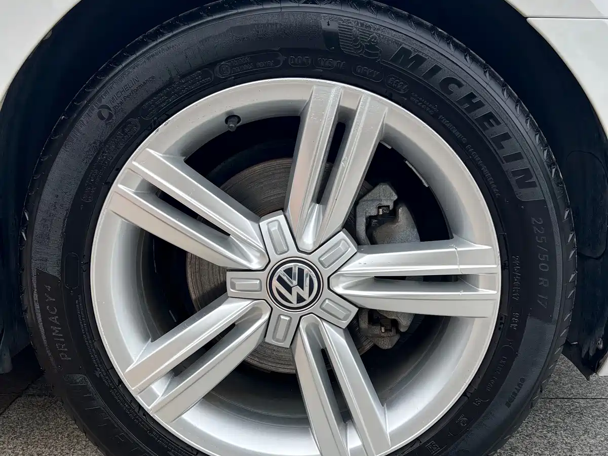 Volkswagen Lamando 2018 280TSI DSG Comfort Edition фото 4