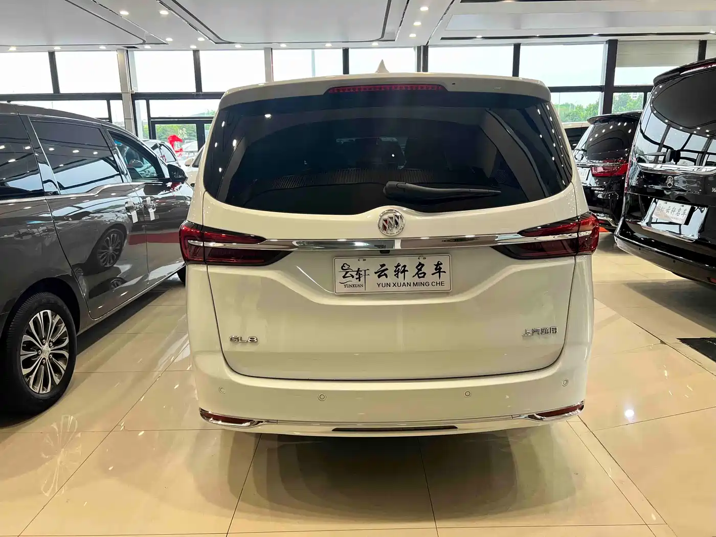 Buick GL8 2023 Land Business Class 652T Luxury фото 13