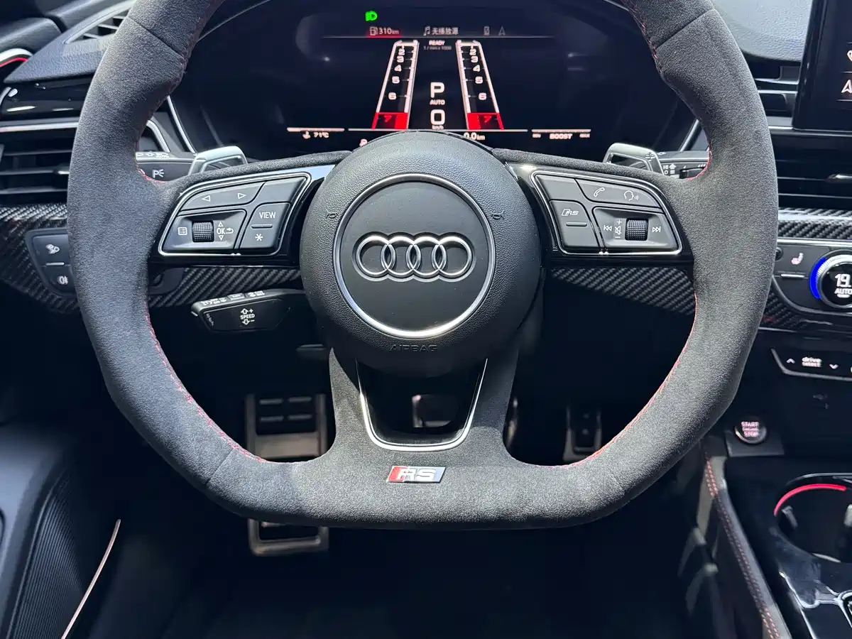 AUDI RS5