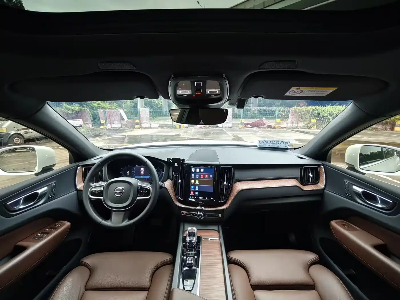 VOLVO XC60 PLUG-IN HYBRID