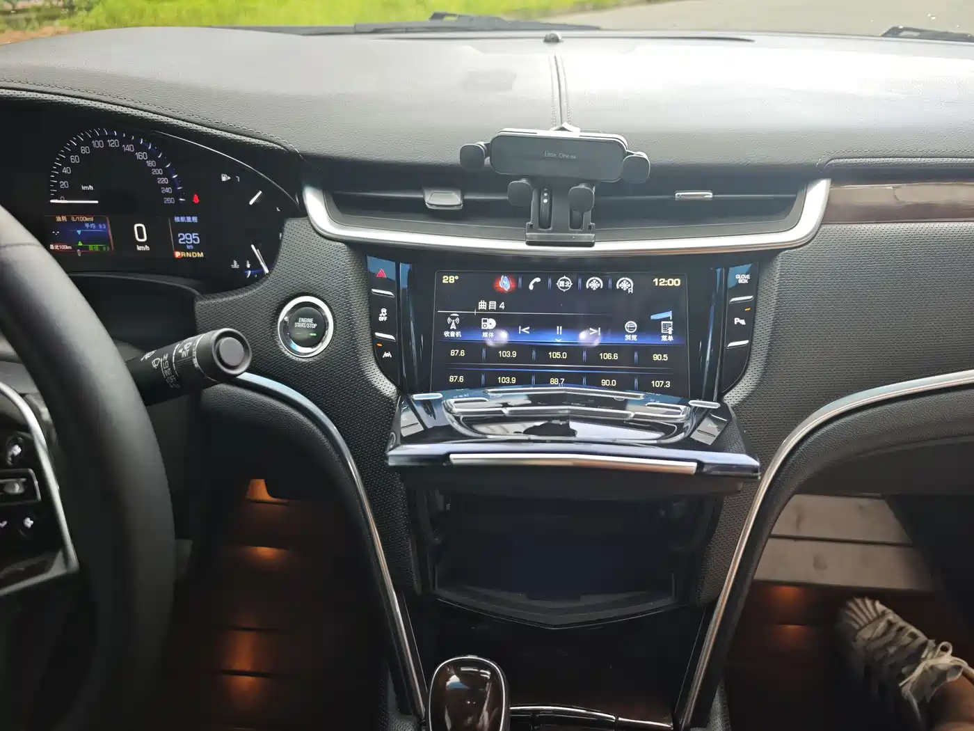 Cadillac XTS 2016 28T Luxury фото 17