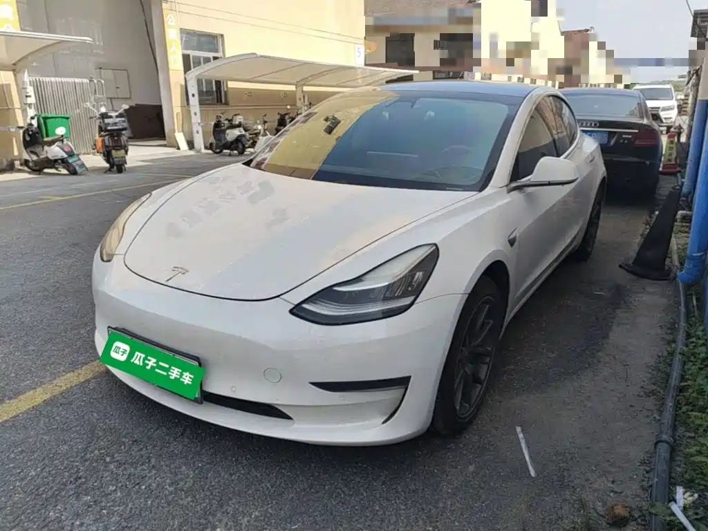 Tesla Model 3 (Import) 2020 2019 Long Range All-Wheel Drive Edition