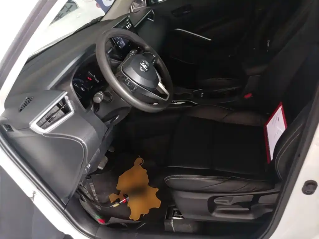 Toyota Frontlander 2023 2.0L CVT Elite Edition фото 15