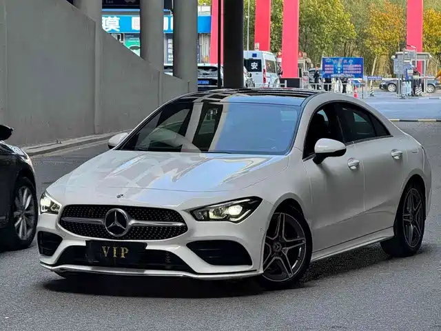 MERCEDES-BENZ CLA