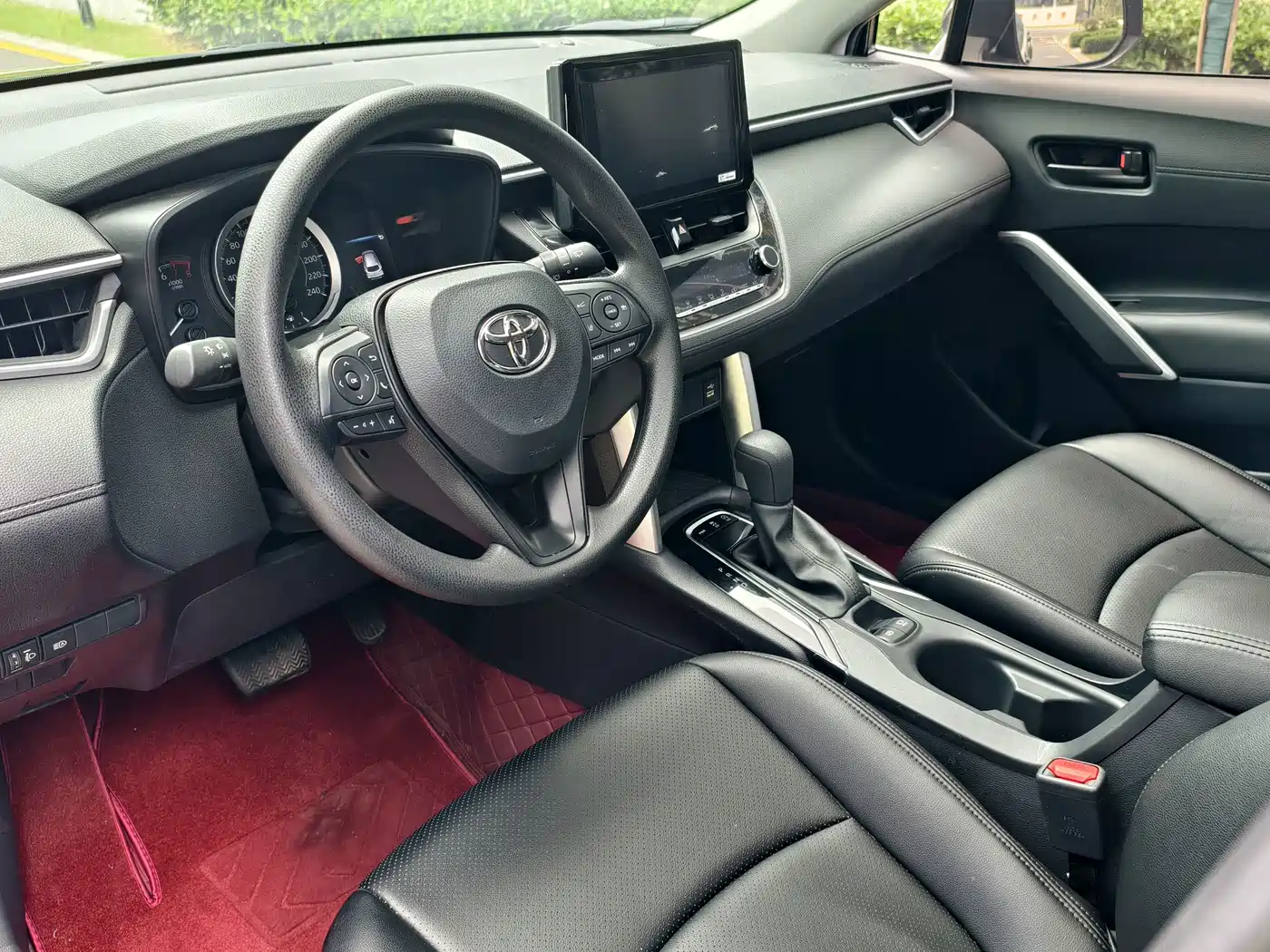 Фото 23 - Toyota Corolla Cross