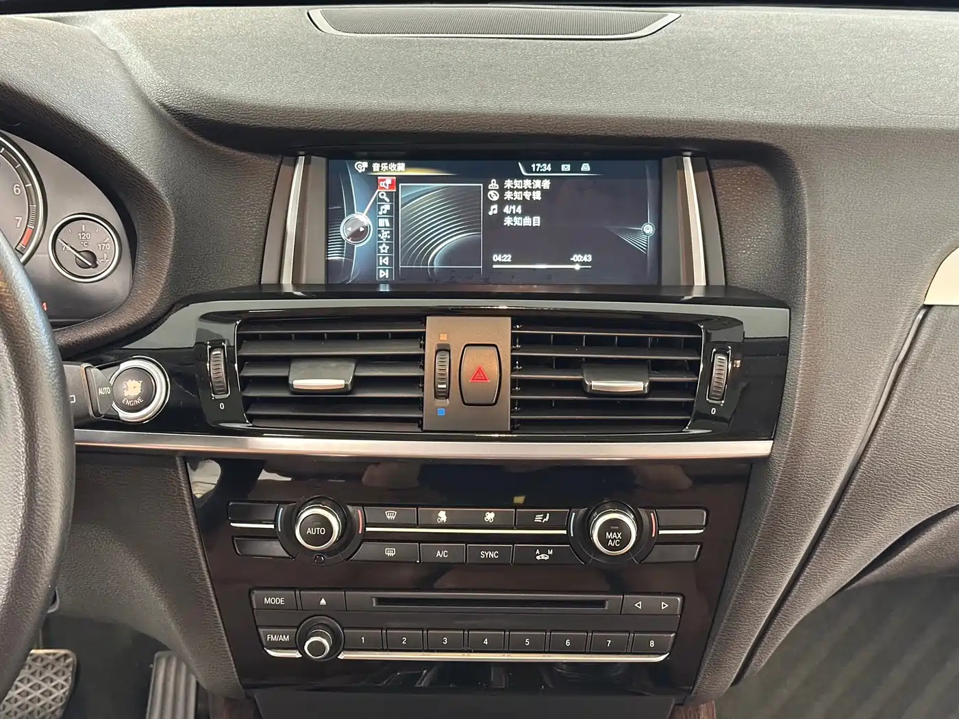 BMW X3 (Import) 2014 xDrive28i Leading Edition фото 18