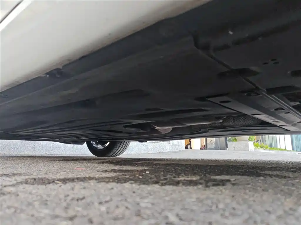 BMW 3 Series 2024 325Li M Sport Package фото 12