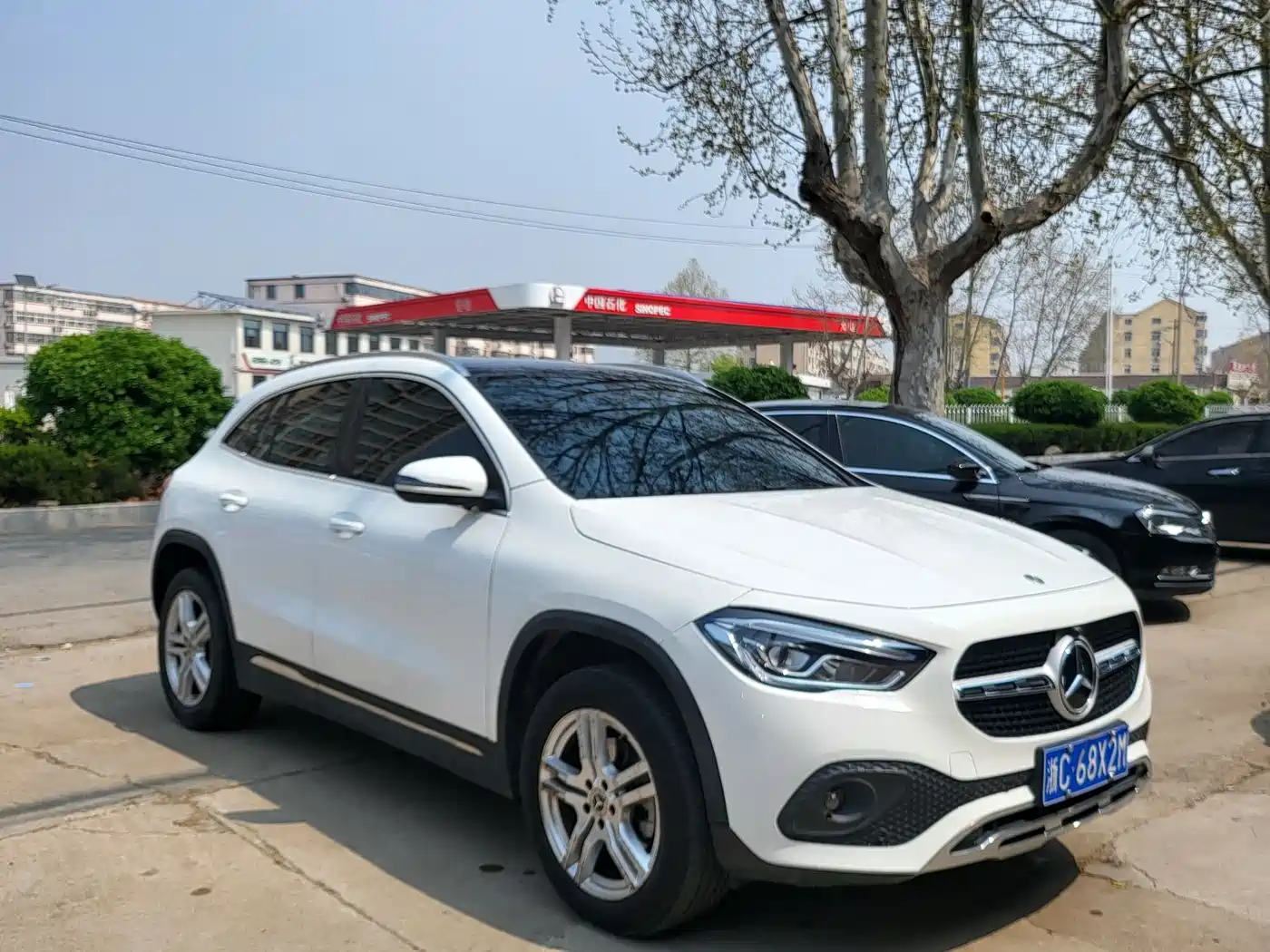 MERCEDES-BENZ GLA