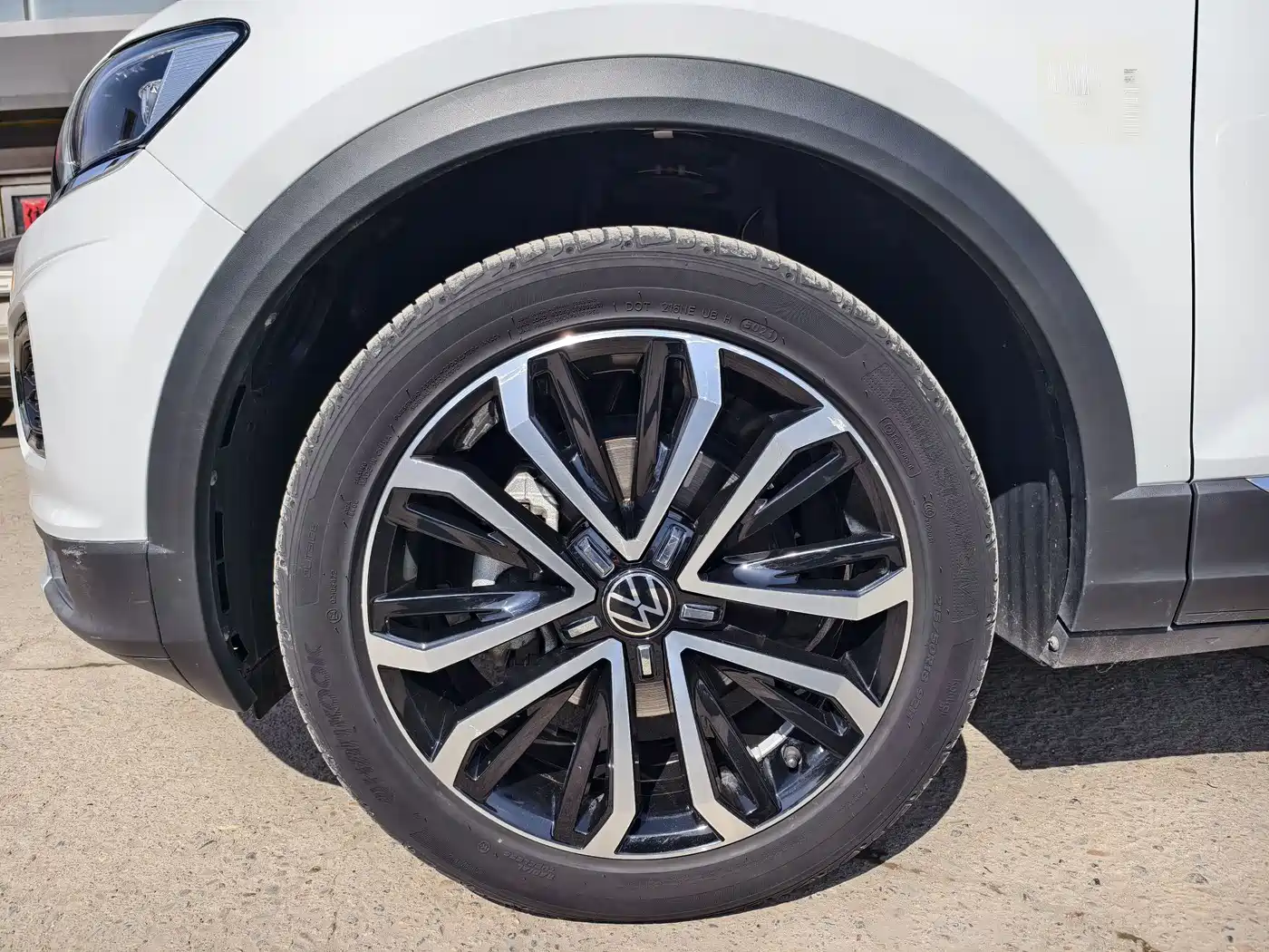 Volkswagen T-ROC 2022 280TSI DSG 2WD Comfort PLUS фото 6
