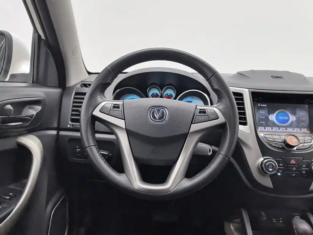 Changan CS35 2014 2014 1.6L Automatic Luxury Type China IV