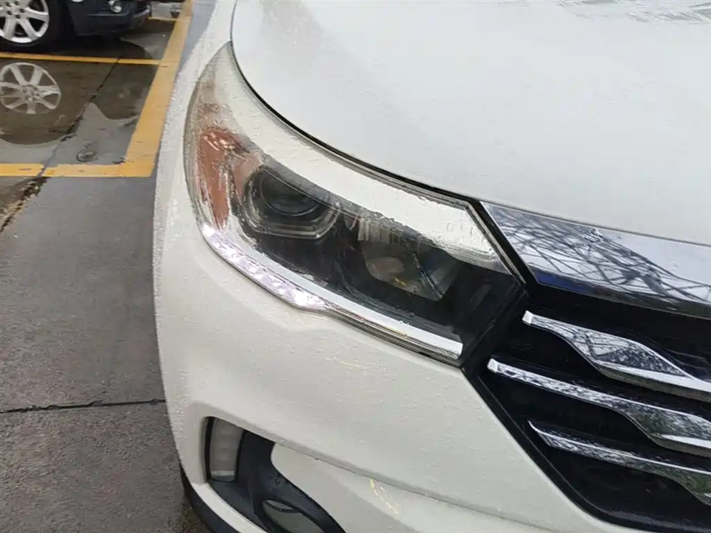 GAC Trumpchi Trumpchi GS4 2017 235T G-DCT 2WD Elite фото 13
