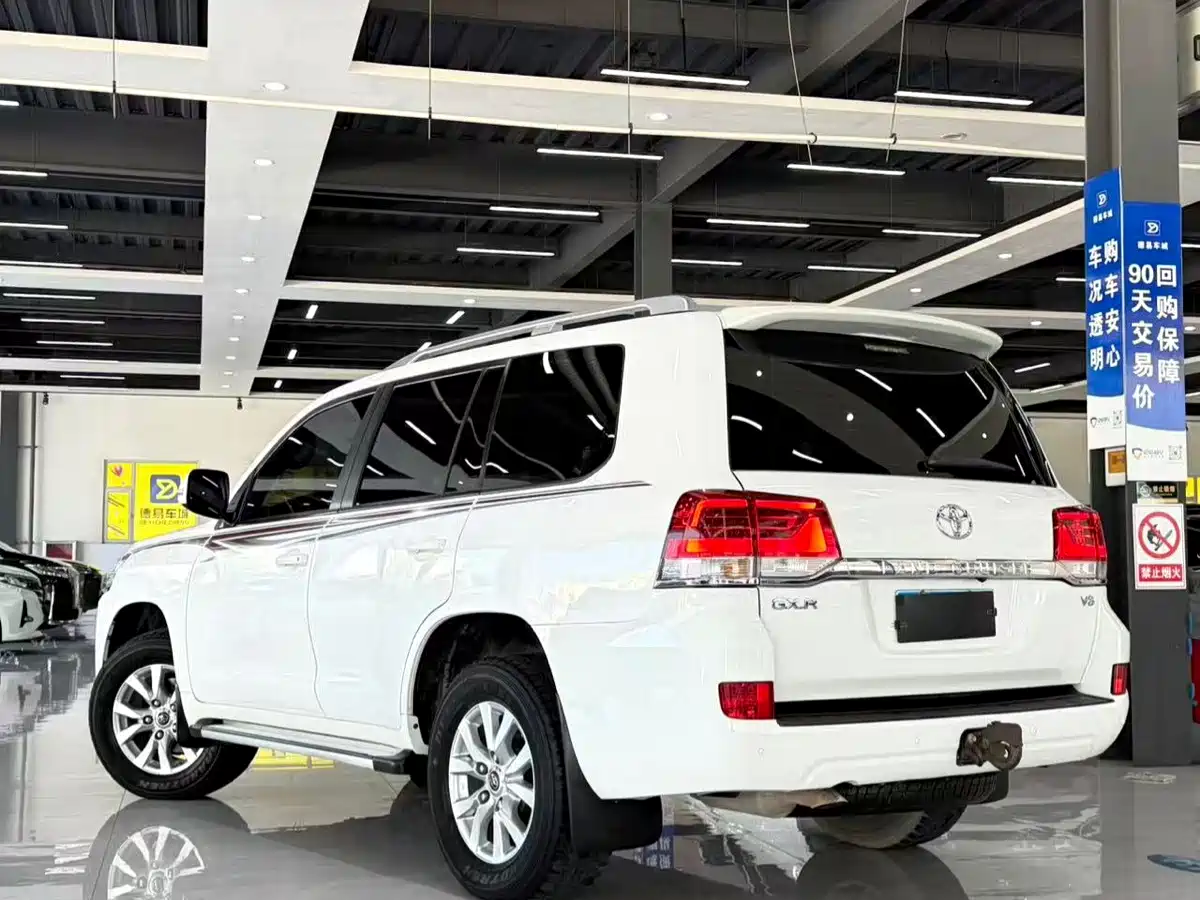 Toyota Land Cruiser (Import) 2018