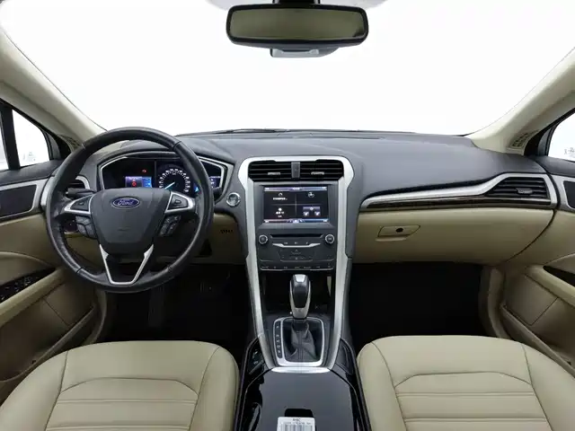 Ford Mondeo 2013 2.0L GTDi200 Luxury — фото 5