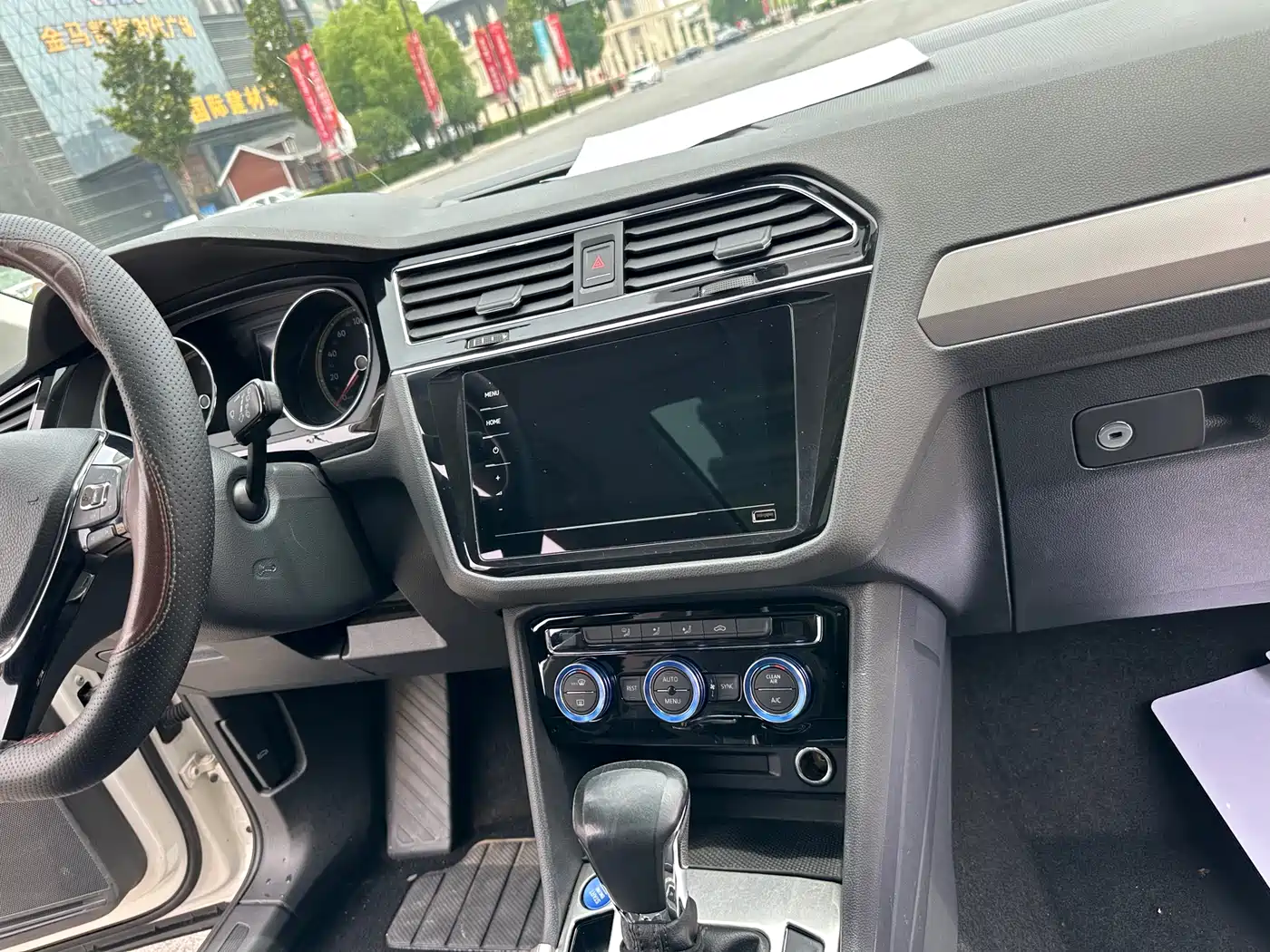 Volkswagen Tiguan L 2020 330TSI Auto 2WD Panorama Comfort China VI фото 13