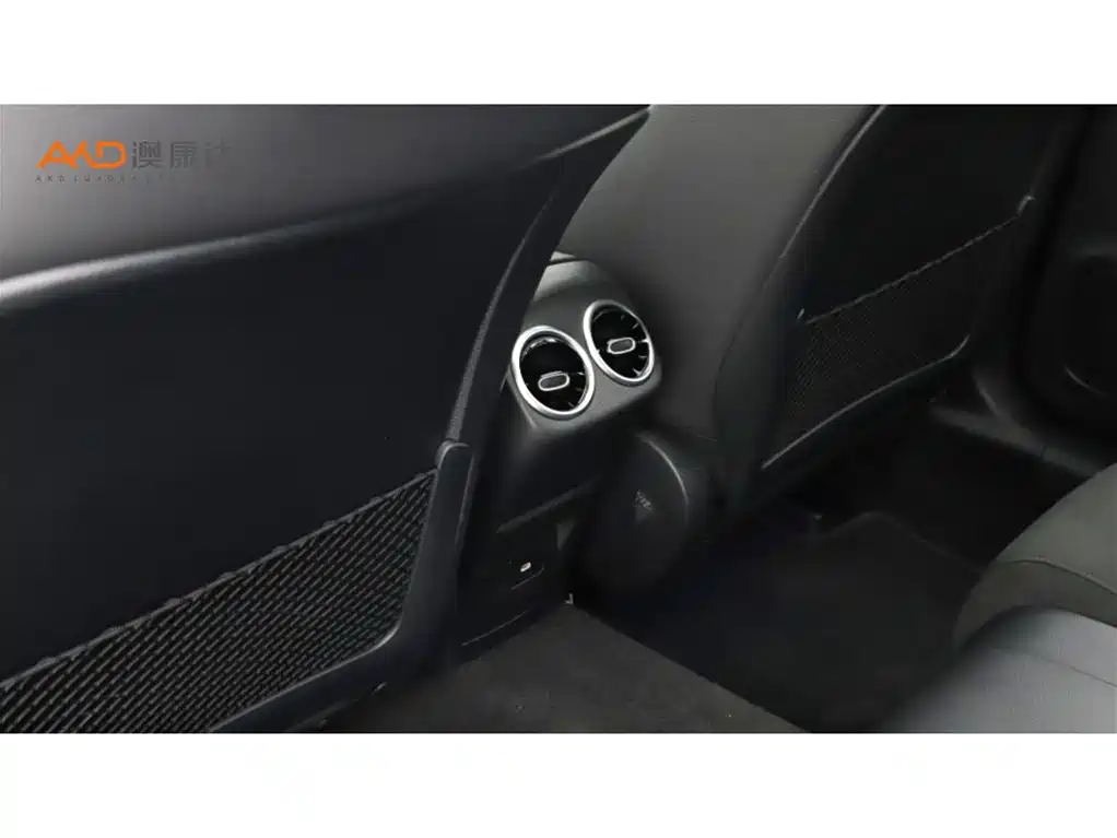 Фото 9 - Mercedes-Benz A-Class