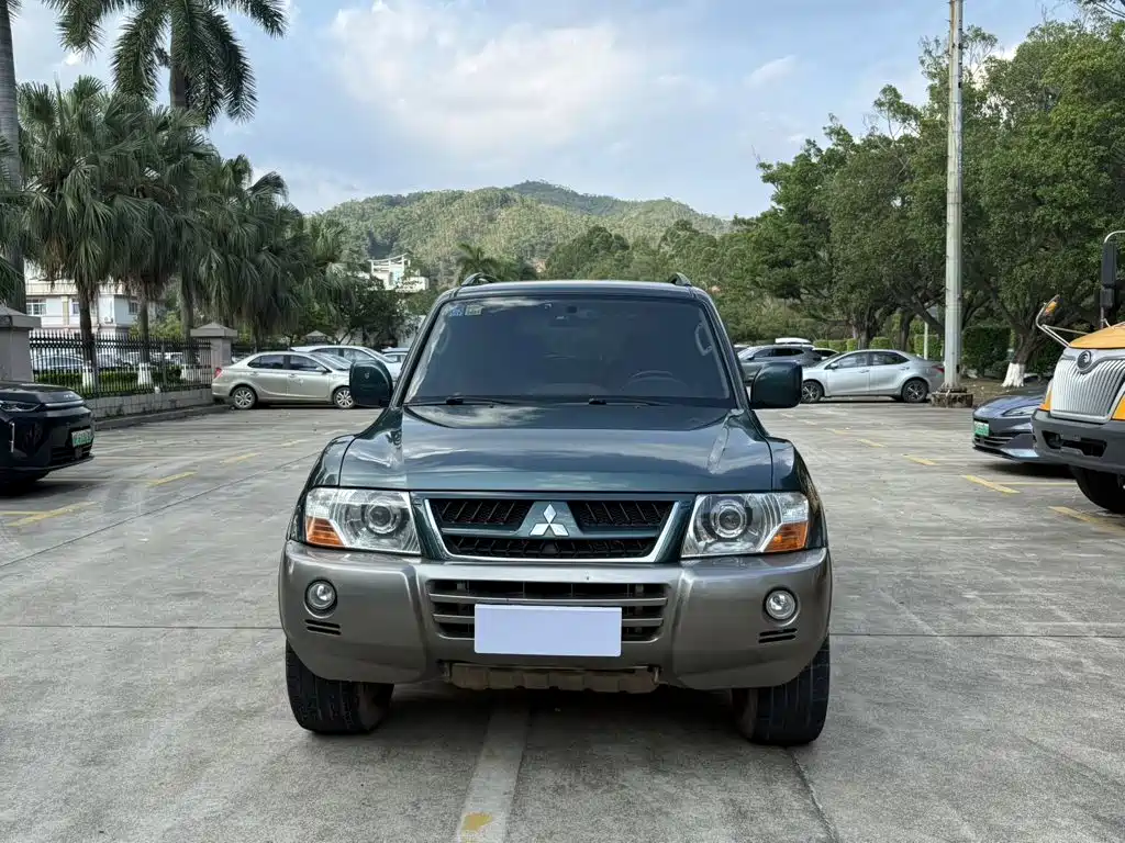 Mitsubishi Pajero 2009 2008 V73 3.0L GLS NAVI