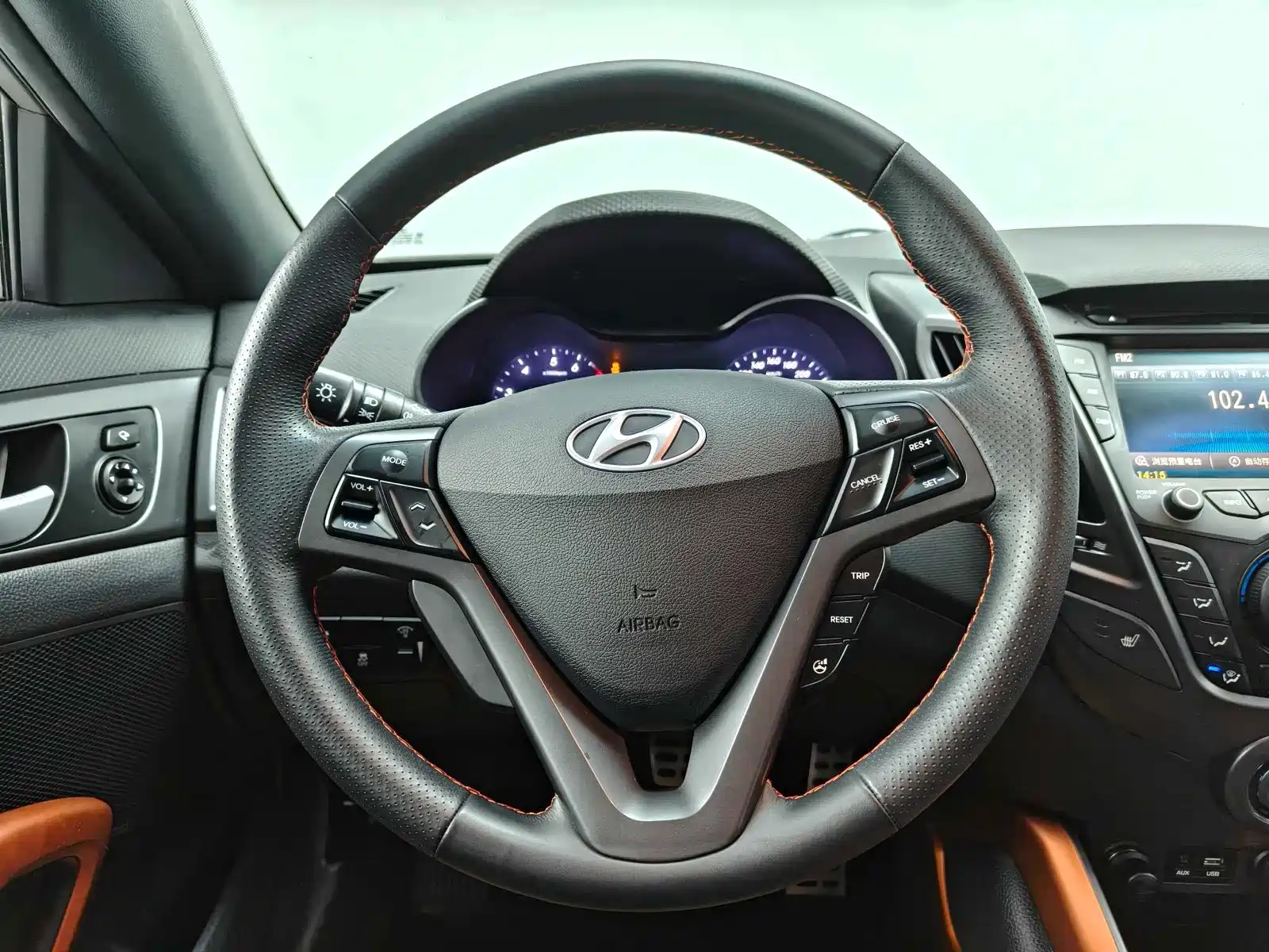 صورة 17 - Hyundai Veloster