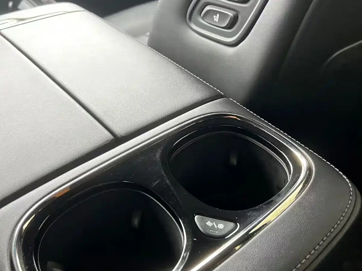 Фото 10 - GAC Trumpchi M8
