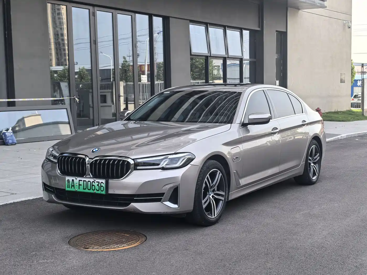 BMW 5 Series New Energy 2022 Facelift II 535Le Pioneer Edition M Sport Package