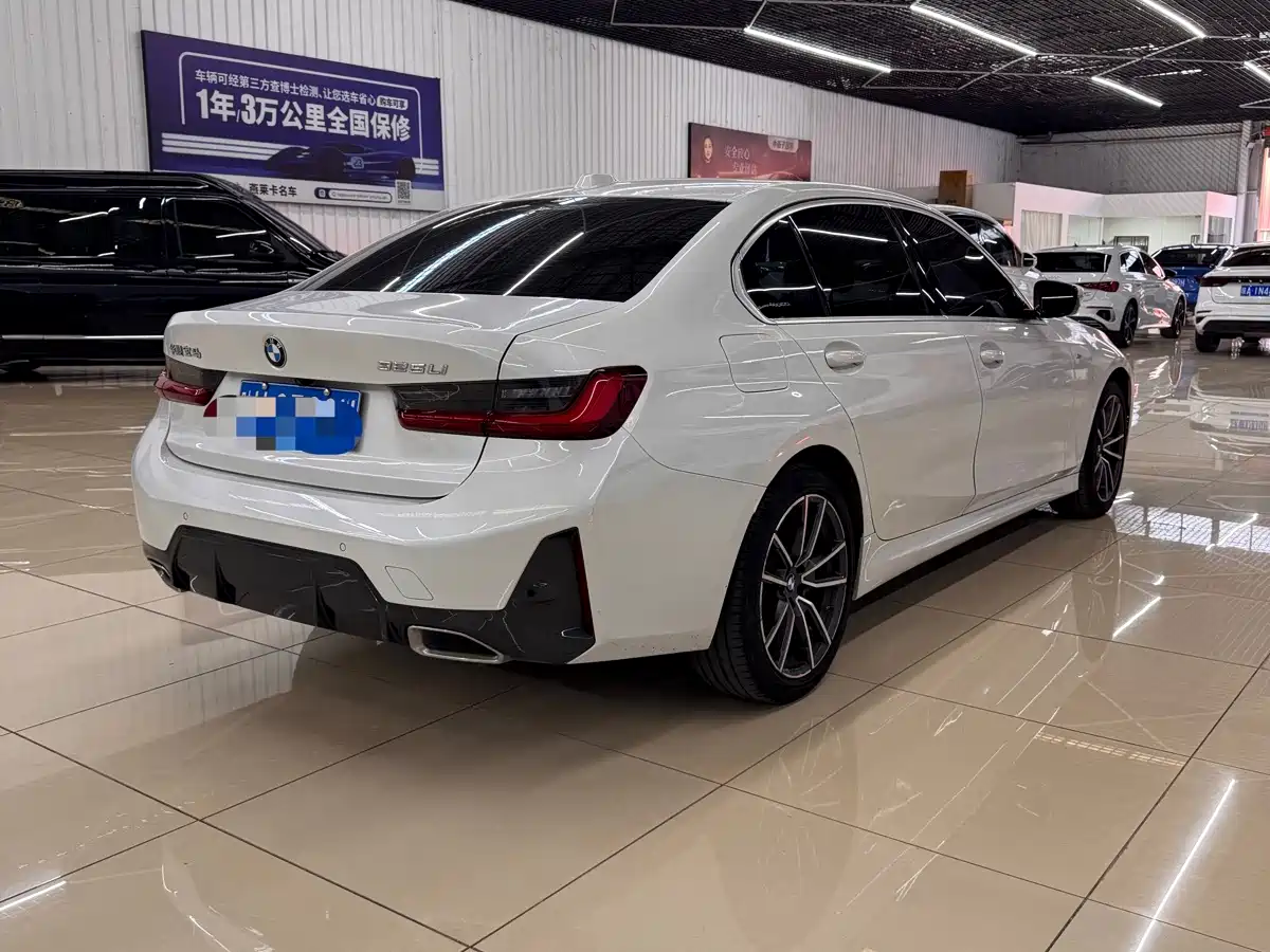 Фото 9 - BMW 3 Series
