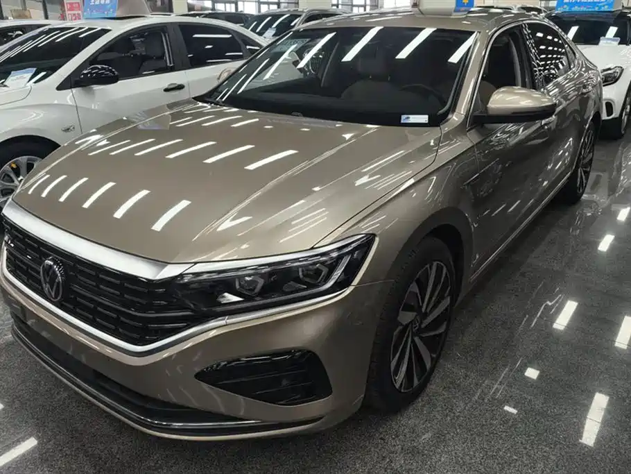 Volkswagen Passat 2022 380TSI Luxury Edition