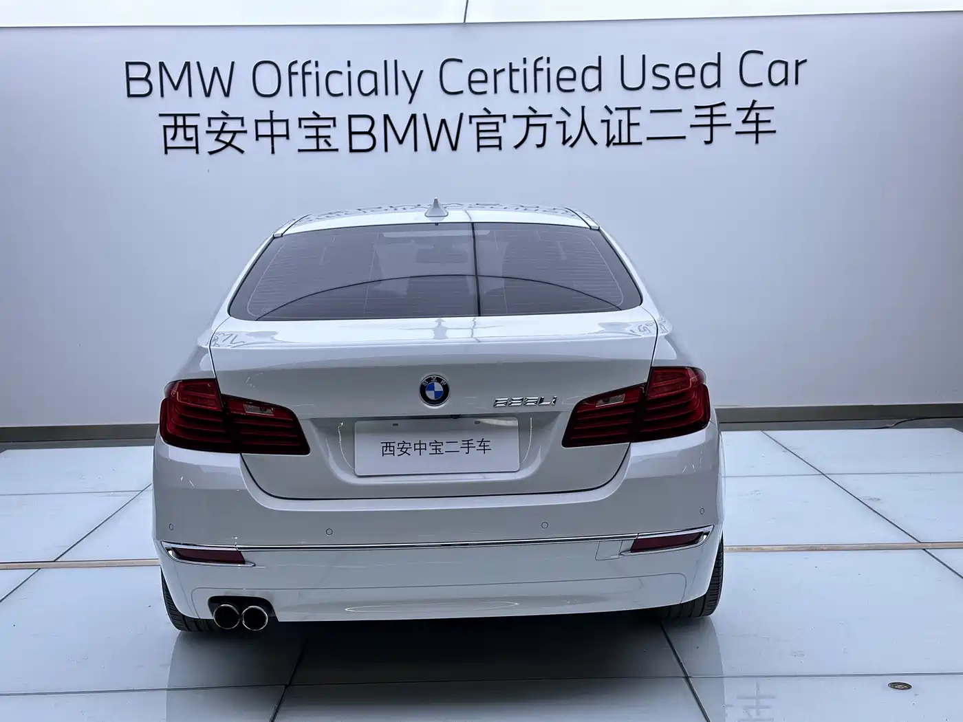 BMW 5 Series 2014 525Li Luxury Design Package фото 4